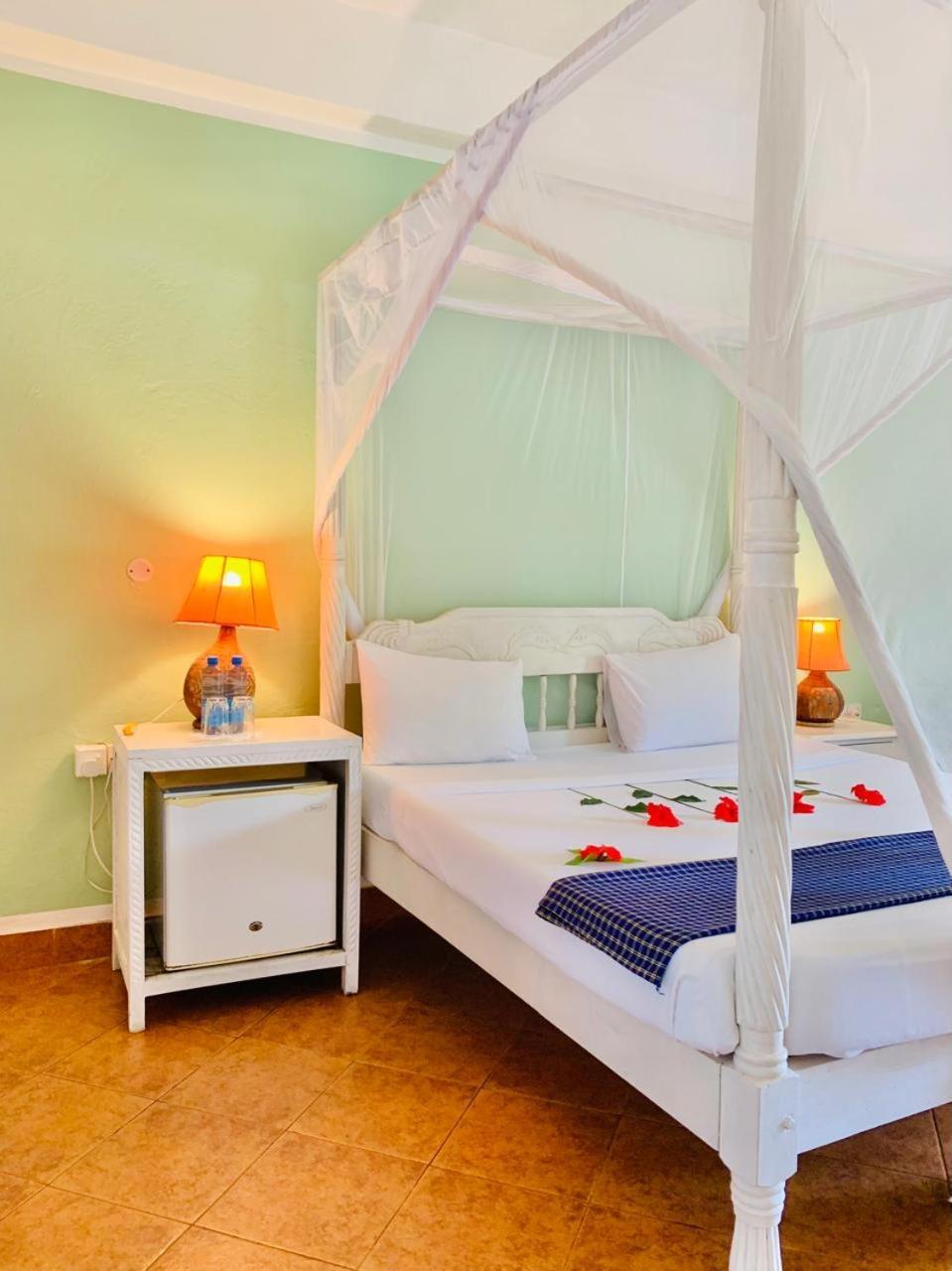 Lily Palm Resort Watamu Exterior foto